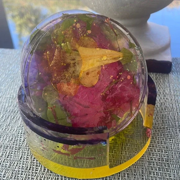 Handmade Pressed Flower Coaster Set and Holder Round Vibrant - Picture 16 of 16